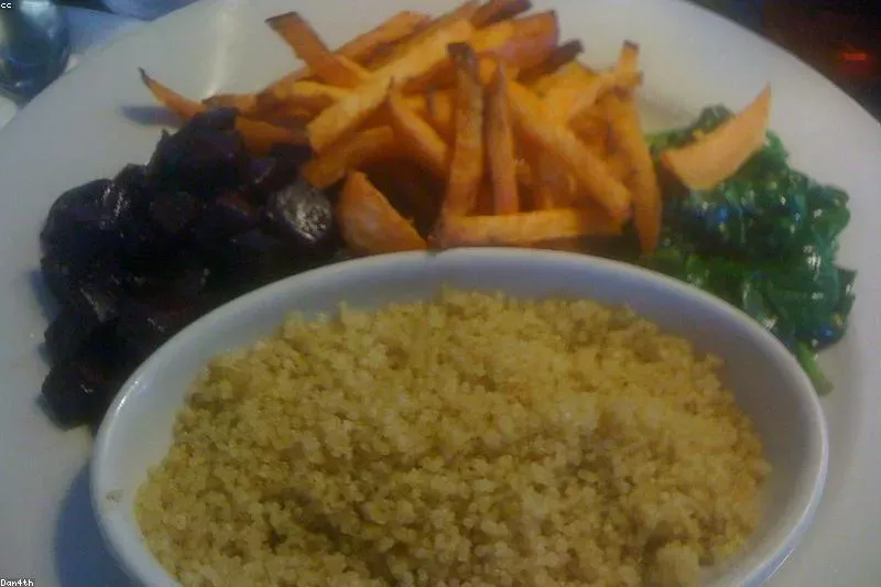 Leacuri naturale pentru anemie cu urzici, sfeclă roșie și alimente bogate în fier